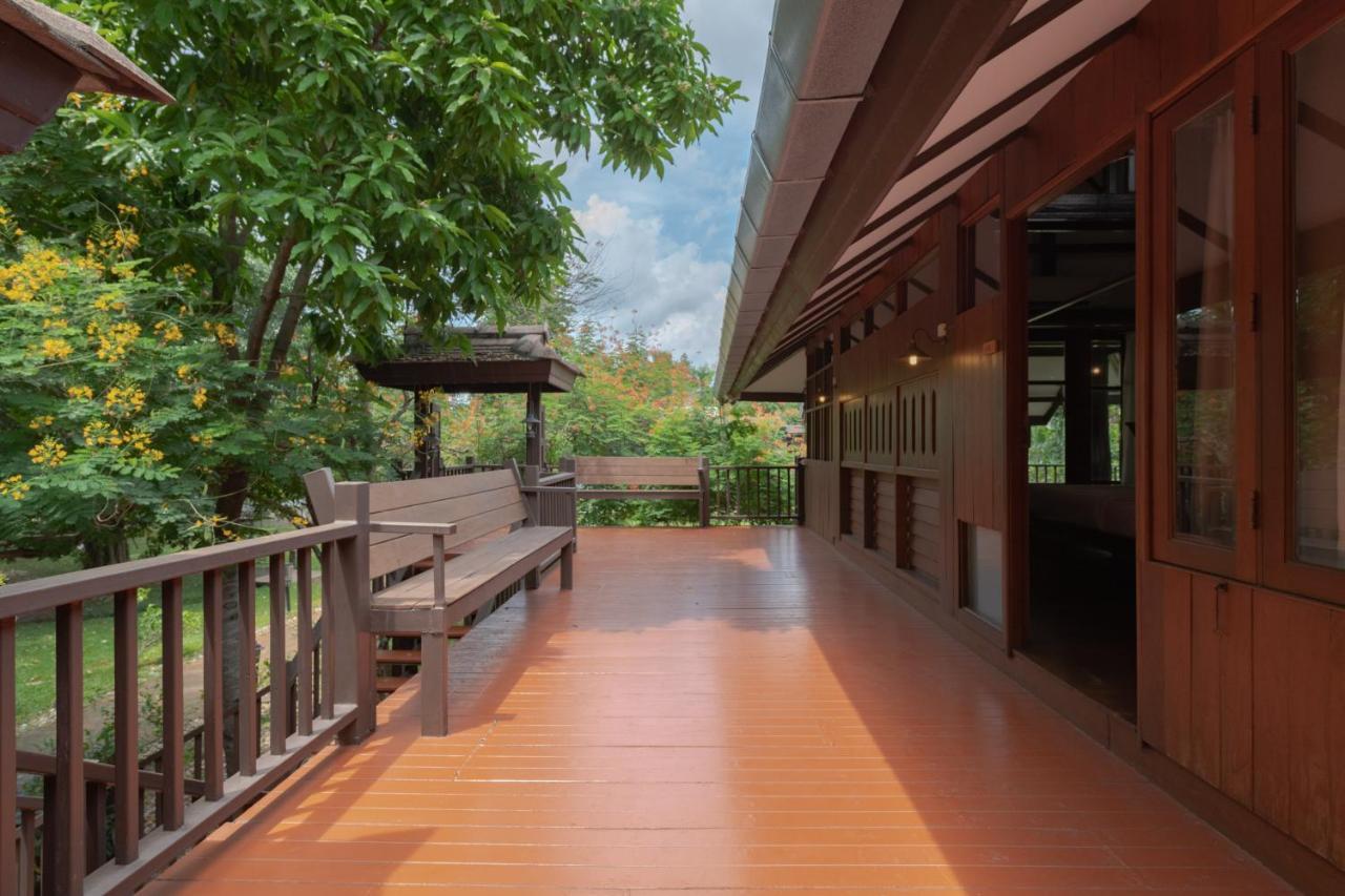 Chompor Lanna Hotel Chiang Mai Exterior photo